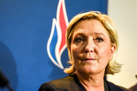 marine le pen nue|In France, Marine Le Pen Takes Aim at the Top